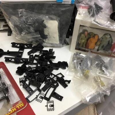 Mixed Lot of Miscellaneous G-scale Train Parts and Accessories