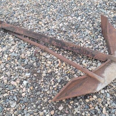 Lot 31: Antique Farm Tractor Single Point Tiller