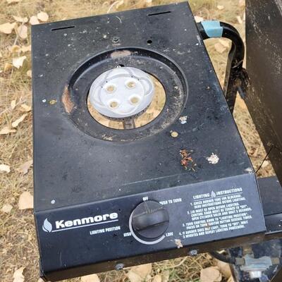 Lot 33: Vintage KENMORE Peek-In Window Gas Grill