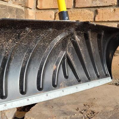 Lot 36: (2) Winter Pusher Snowshovels