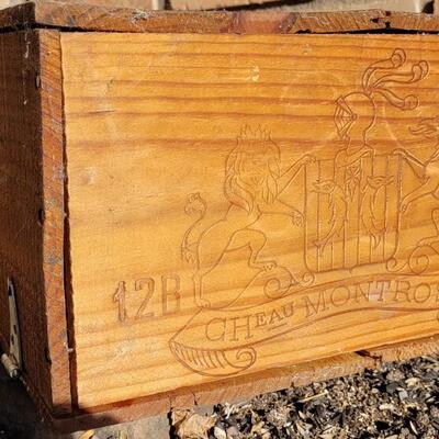 Lot 45: Vintage Wine Crate w/ Original Graphics + Hinge Lid