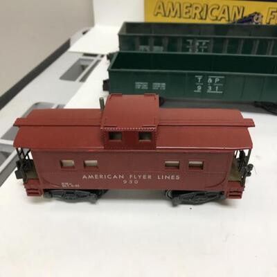 S Gauge American Flyer Freight consist-steam locomotive, tender and 8 cars 1950's