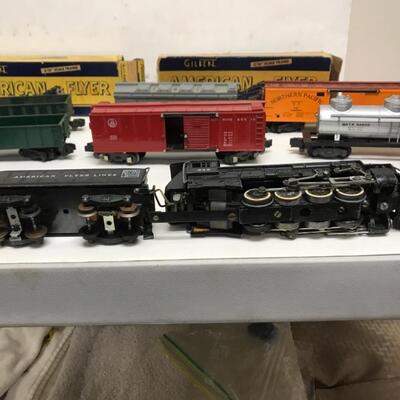 S Gauge American Flyer Freight consist-steam locomotive, tender and 8 cars 1950's
