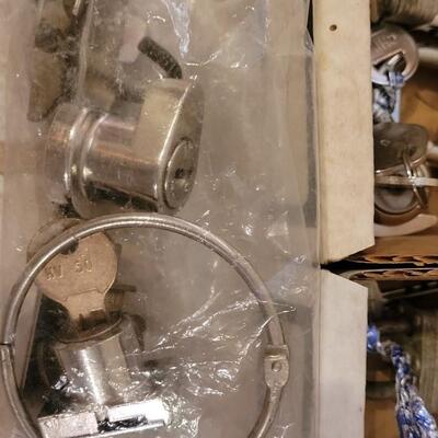Lot 52: Lock with Keys Lot