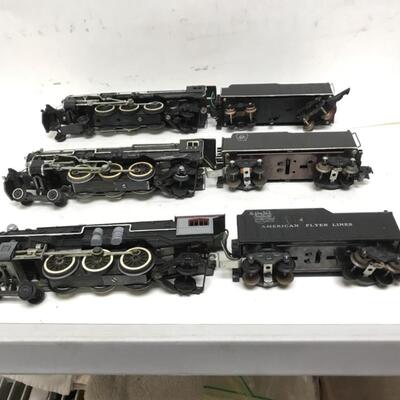 S Gauge American Flyer 4-6-2 steam locomotives and tenders