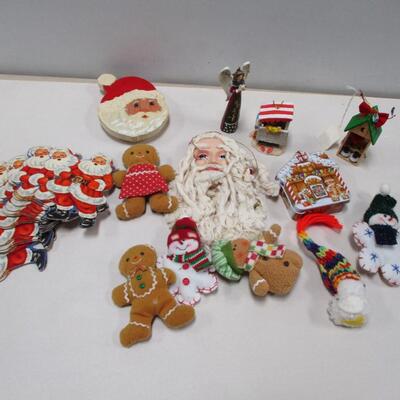 Holiday Decorations - Santa Christmas Tree Tags
