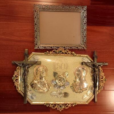 Lot 322: Vintage Religious Items