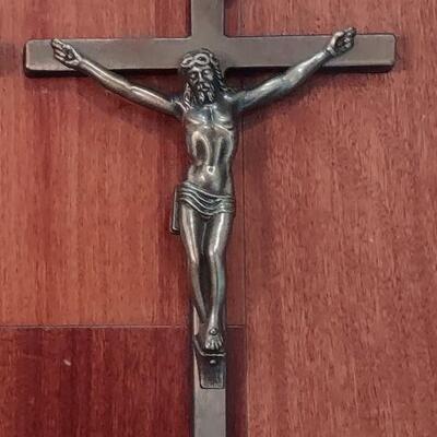Lot 322: Vintage Religious Items
