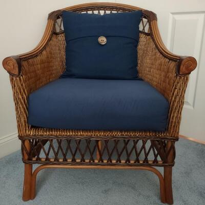 Lot 325: Wicker Accent Chair With Cushions