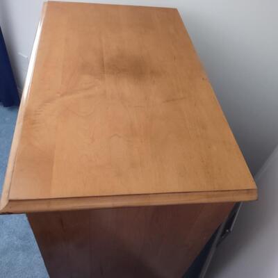 Lot 326: 7 Drawer Wooden Dresser