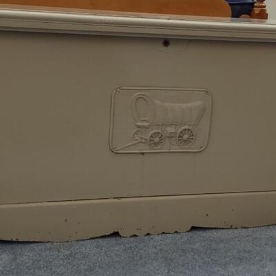 Lot 327: The Franklin Hope Chest By Franklin Shocked Company