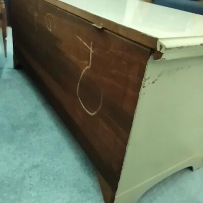 Lot 327: The Franklin Hope Chest By Franklin Shocked Company