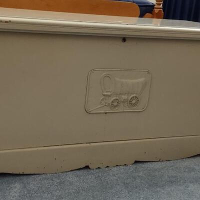Lot 327: The Franklin Hope Chest By Franklin Shocked Company