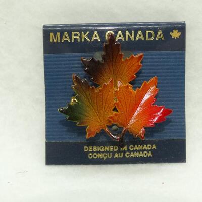 Marka Canada Maple Leaf Pin
