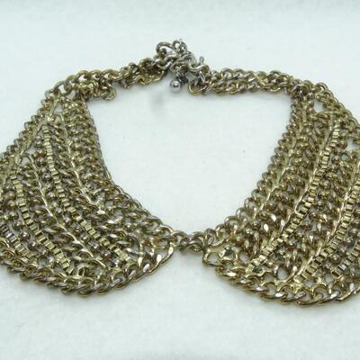 Chain Mail Like Collar Necklace
