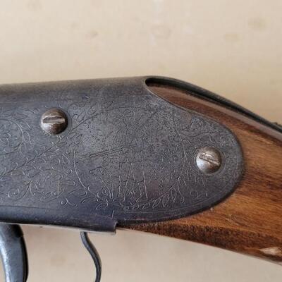 Lot 64: Vintage Model #25 Engraved DAISY BB Gun
