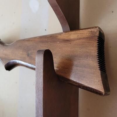 Lot 64: Vintage Model #25 Engraved DAISY BB Gun