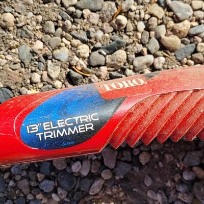 Lot 67: (2) Corded Weedeaters BLACK AND DECKER + TORO