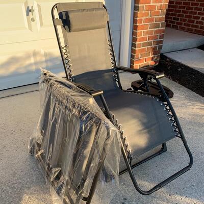 Lot 301G: Outdoor Reclining Chairs