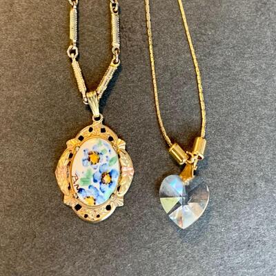 Lot 433: New & Vintage Jewerly