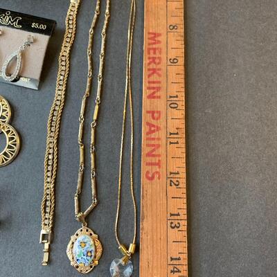 Lot 433: New & Vintage Jewerly