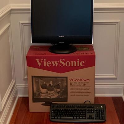 Lot 404: View Sonic Monitor & Logitech Keyboard