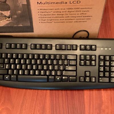 Lot 404: View Sonic Monitor & Logitech Keyboard