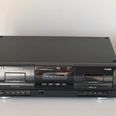 Lot 398: Pyle Double Cassette Deck