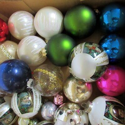 Lot of Misc Glass Christmas Ornaments