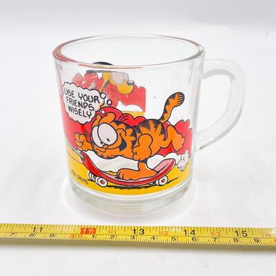 1978 MCDONALDâ€™s GARFIELD & ODIE GLASS MUG