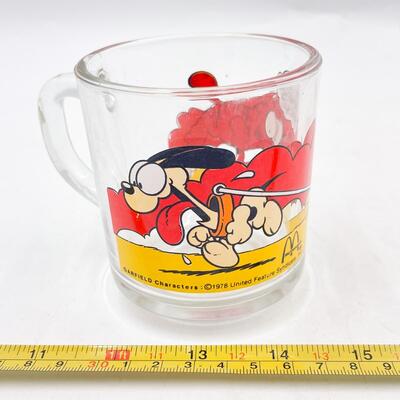 1978 MCDONALDâ€™s GARFIELD & ODIE GLASS MUG