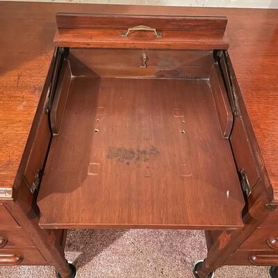 VINTAGE SOLID WOOD TYPEWRITER DESK
