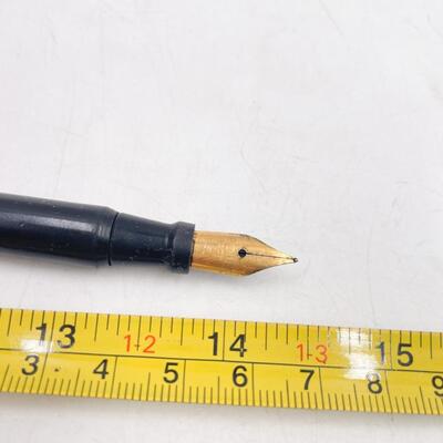 DESK IRIDIUM-TIPPED FOUNTAIN PEN