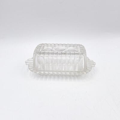 VINTAGE SMALL CLEAR GLASS BUTTER DISH
