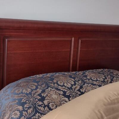 Lot 358: Queen Size Bed Frame W/ Headboard & Comforter Set