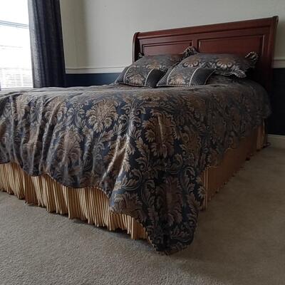 Lot 358: Queen Size Bed Frame W/ Headboard & Comforter Set