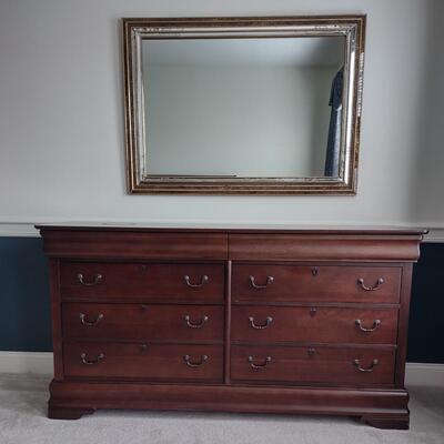 Lot 359: Broyhill Dresser
