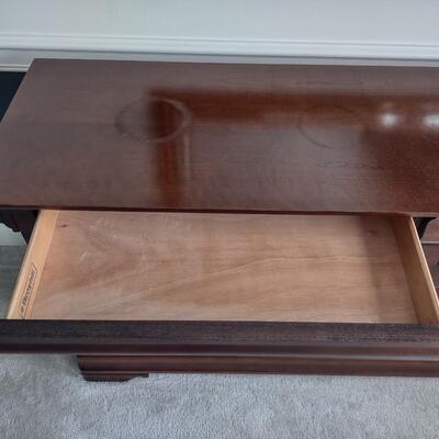 Lot 359: Broyhill Dresser