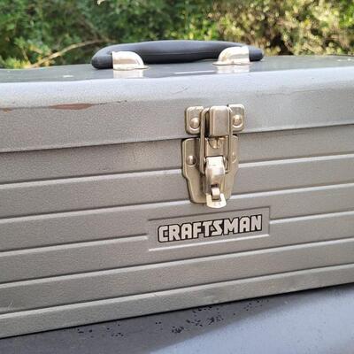 Lot 93: Vintage CRAFTSMAN Toolbox