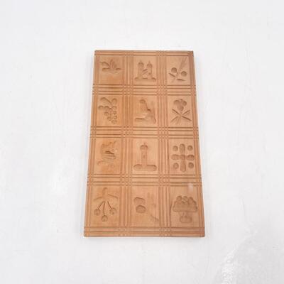 VINTAGE WOODEN SPRINGERLE COOKIE MOLD