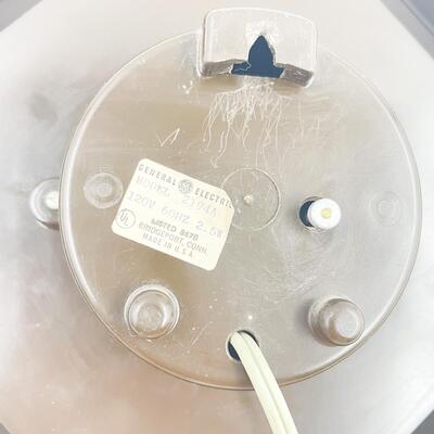 VINTAGE 8â€ PLUG-IN WALL CLOCK