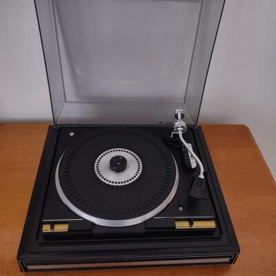 Lot 362: Vintage BSR Automatic Turntable