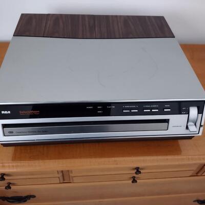 Lot 363: RCA Select A Vision Video Disc Player With Video Discs & Box