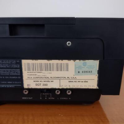 Lot 363: RCA Select A Vision Video Disc Player With Video Discs & Box