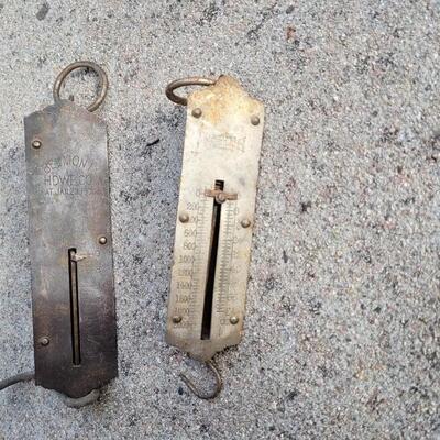 Lot 102: (2) Antique Hand Weight Scales