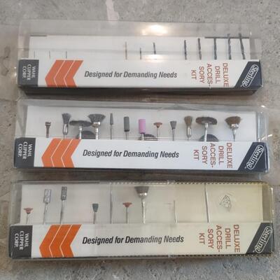 Lot 379: Sterling Mini Drill With Accessories, Skilsaw Power Saw