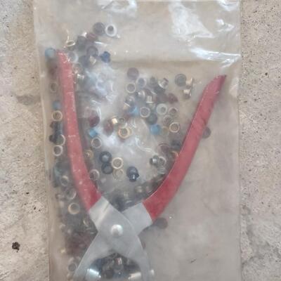 Lot 382: Hardware Lot