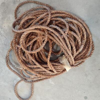 Lot 392: Wheeling Galvanized Wash Tub & More