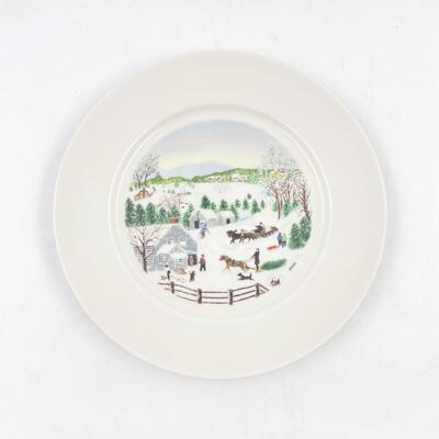 *LIMITED 1ST EDITION* 10â€ GRANDMA MOSES CHRISTMAS PLATE - â€œOUT FOR THE CHRISTMAS TREEâ€