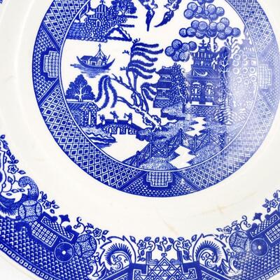 ROYAL CHINA BLUE WILLOW WARE DINNER PLATES (6)